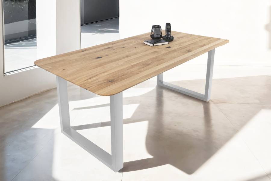 SAM_NEU-Esszimmer-Esszimmertische-Lotte-Baumkantentische.de-rund-silber-200-BKT_Tisch_Lotte_silber_01