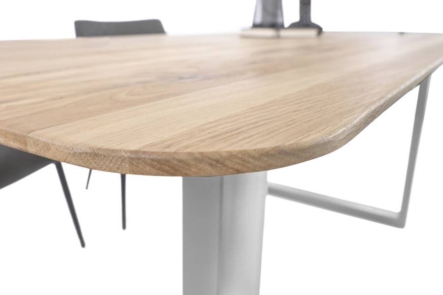 SAM_NEU-Esszimmer-Esszimmertische-Lotte-Baumkantentische.de-rund-silber-200-BKT_Tisch_Lotte_silber_04