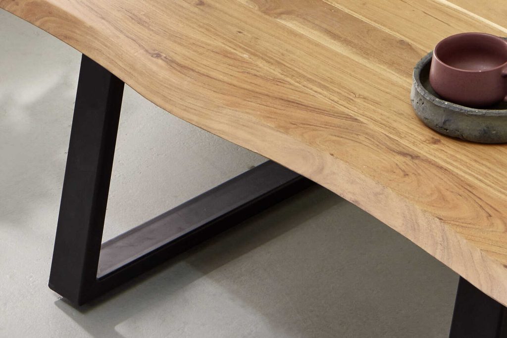 SAM_NEU-Beimoebel-Couchtische-BaumkanteTrapez-Coco_Natur_Schwarz_04