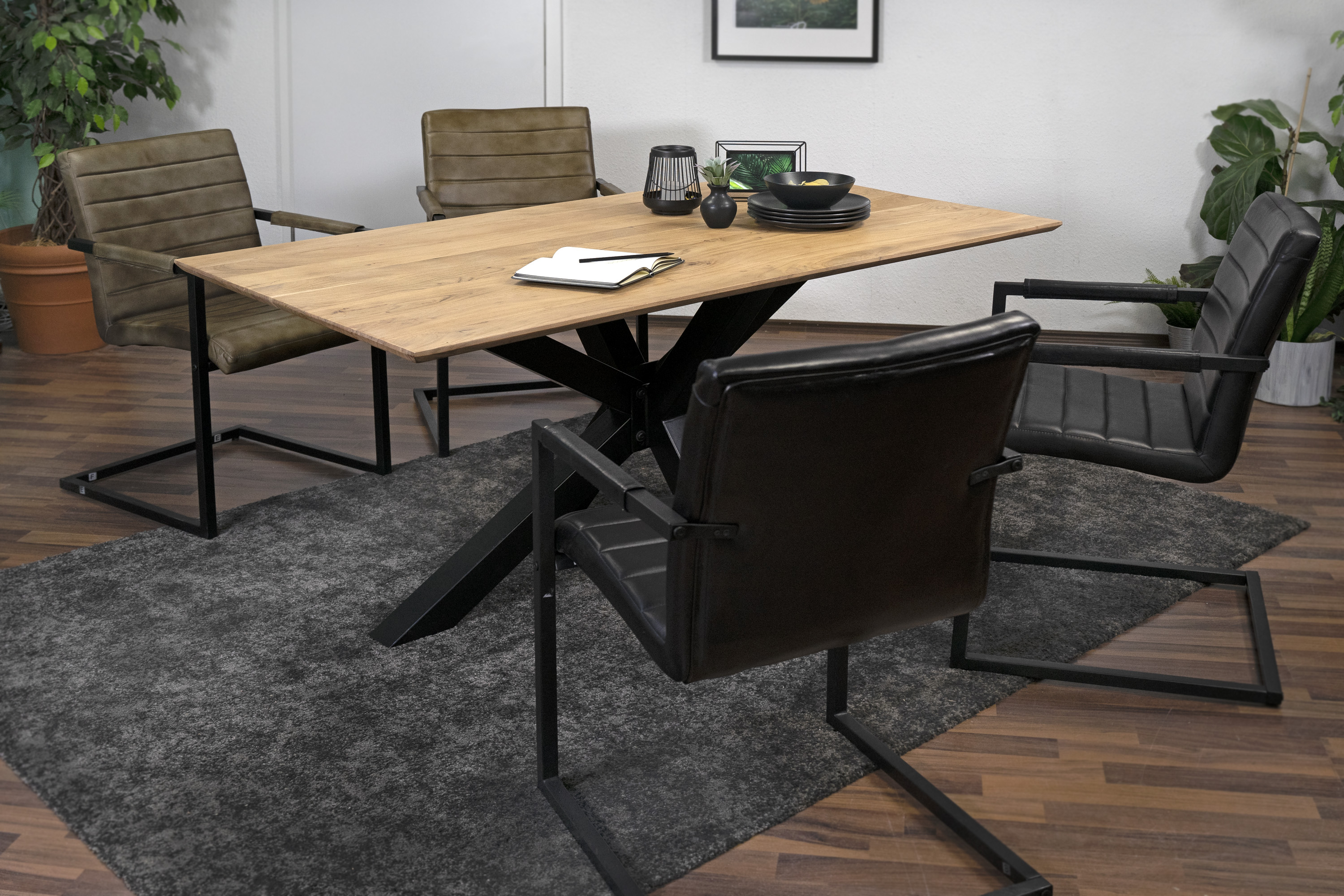 B-Ware Esstisch 160x85cm Akazie massiv natur Schweizer Kante Spider-Gestell ABBY