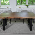 SAM_NEU-Esszimmer-Baumkante-Tische-Cali_aufgedoppelt-A_Gestell-nuss-schwarz-200-Cali_nuss_schwarz_200_neu_02