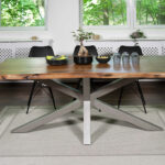 SAM_NEU-Esszimmer-Baumkante-Tische-Cali_aufgedoppelt-Spider_Gestell-nuss-silber-300-Cali_nussbaum_300_05
