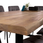 SAM_NEU-Esszimmer-Baumkante-Tische-Cali_aufgedoppelt-U_Gestell-mango-schwarz-220-BKT_Cali_mango_rough_04