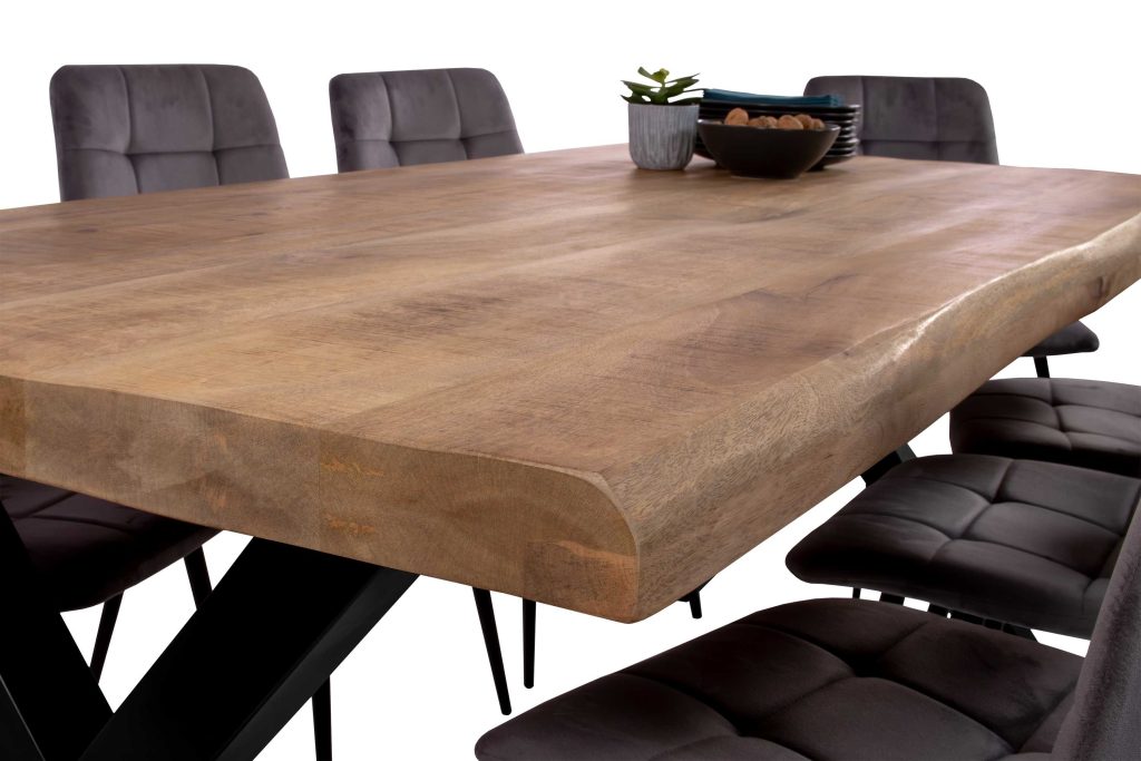 SAM_NEU-Esszimmer-Baumkante-Tische-Cali_aufgedoppelt-X_Gestell-mango-schwarz-220-BKT_Cali_mango_rough_04
