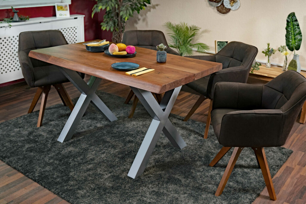 SAM_NEU-Esszimmer-Baumkante-Tische-Cali_aufgedoppelt-X_Gestell-nuss-silber-140-Cali_nussbaum_140_x_02
