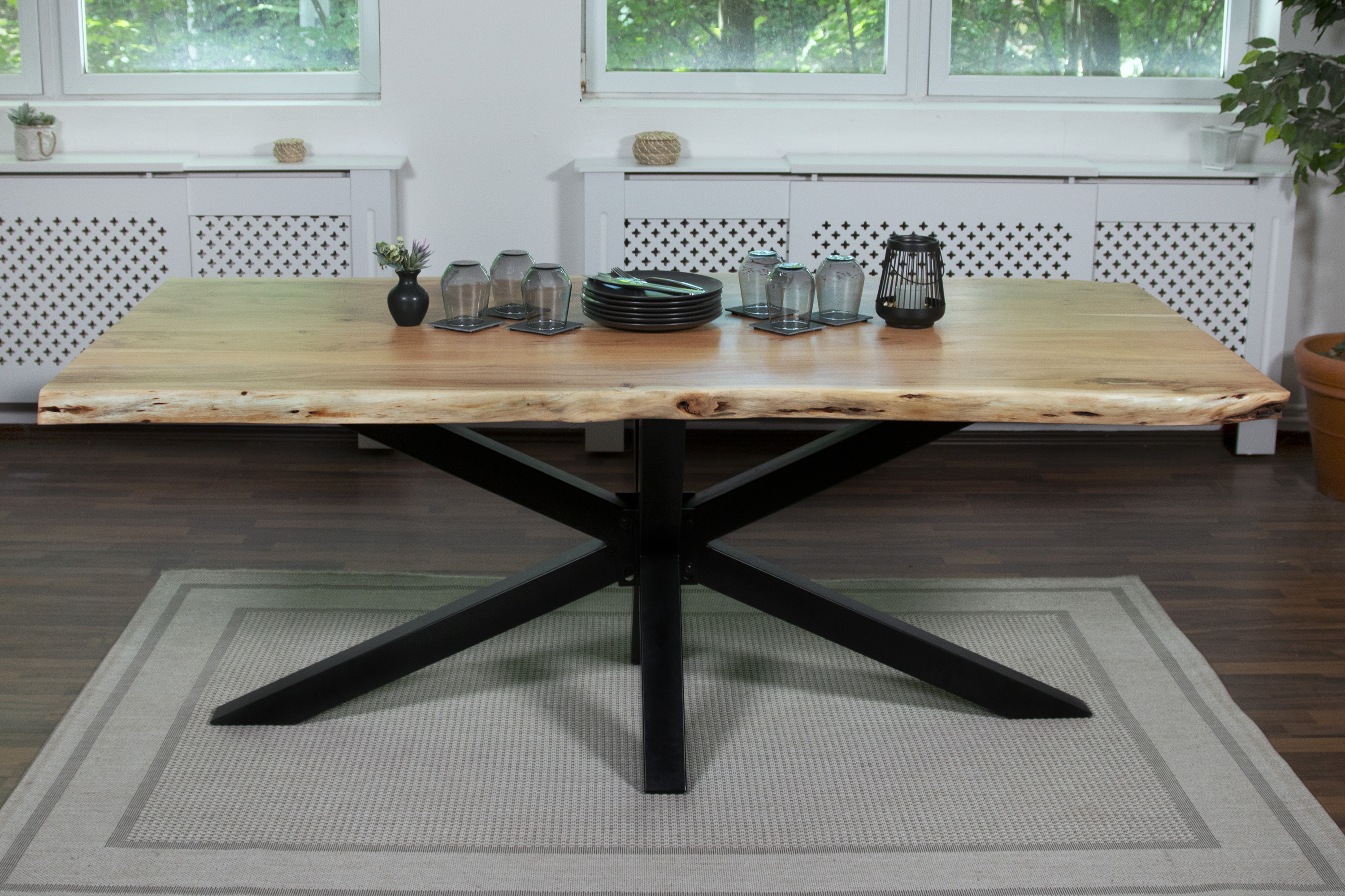 SAM_NEU-Esszimmer-Baumkante-Tische-Calista-Spider-BKT-natur-schwarz-200-BKT_Calista_05