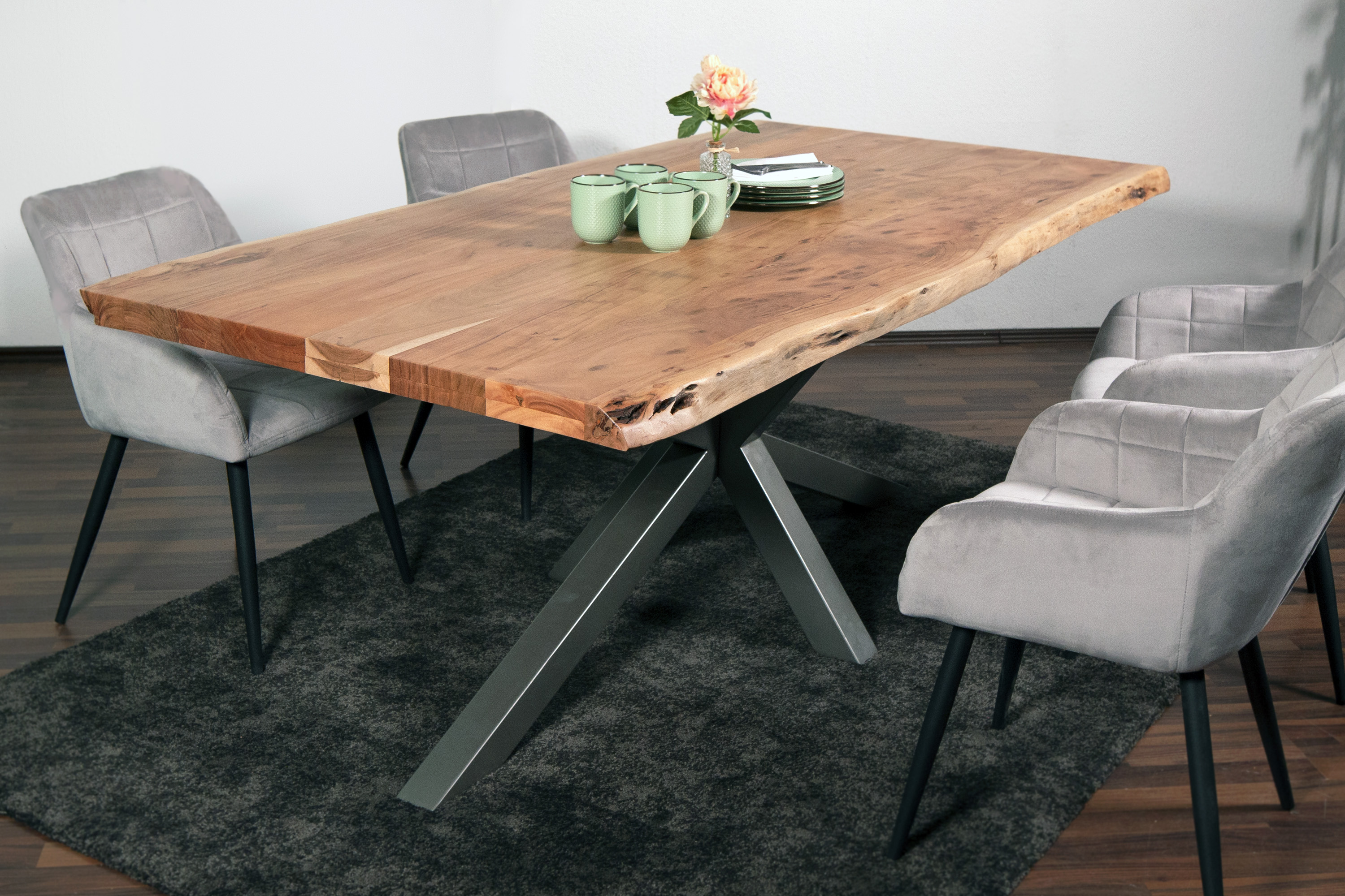 SAM_NEU-Esszimmer-Baumkante-Tische-Calista-Spider-BKT-natur-silber-220-BKT_Calista_05