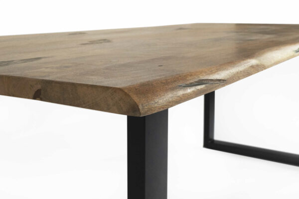 Baumkantentisch Mangoholz Esstisch Vintage-Optik U-Gestell schwarz 200 x 100 cm TIGER