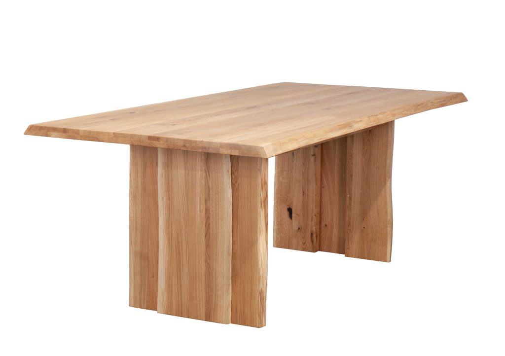 SAM_NEU-Esszimmer-Baumkante-Tische-GuK_Julian-Tisch_TI_0526_01