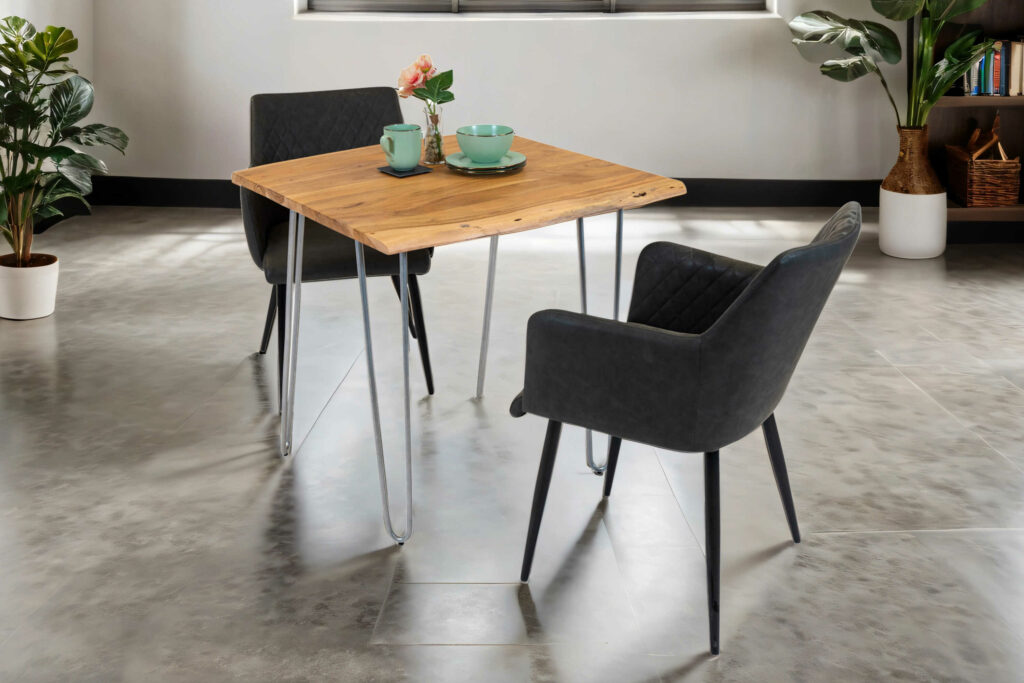 SAM_NEU-Esszimmer-Baumkante-Tische-Hannah-Natur-90-BK_Hannah_90_natur_silber_02