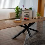 SAM_NEU-Esszimmer-Baumkante-Tische-Jannik-stone-120-BKT_Jannik_stone_01
