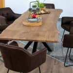 SAM_NEU-Esszimmer-Baumkante-Tische-Jannik-stone-180-BKT_Jannik_stone_07