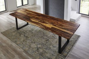 Baumkantentisch 240x100cm Shinafarben lackiert U-Gestell Schwarz LOTTI