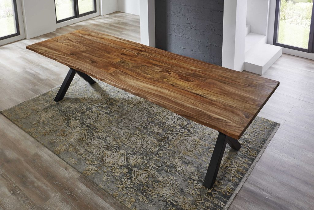 SAM_NEU-Esszimmer-Baumkante-Tische-Lotti-Schwarz-Teak-300-X_Gestell-Lotti_teak_x_gestell_01