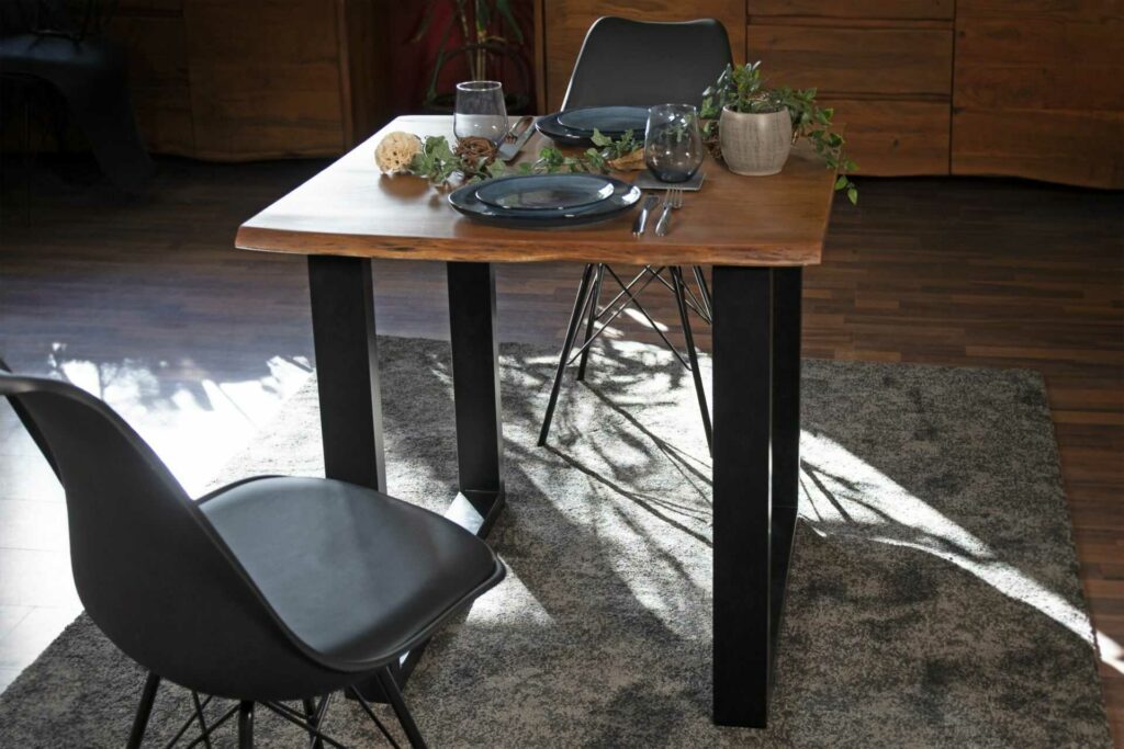 SAM_NEU-Esszimmer-Baumkante-Tische-Mundra-nuss-schwarz-90-BKT_Mundra_schwarz_90_03