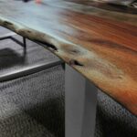 SAM_NEU-Esszimmer-Baumkante-Tische-Mundra-nuss-silber-240-BKT_Mundra_silber_240_05