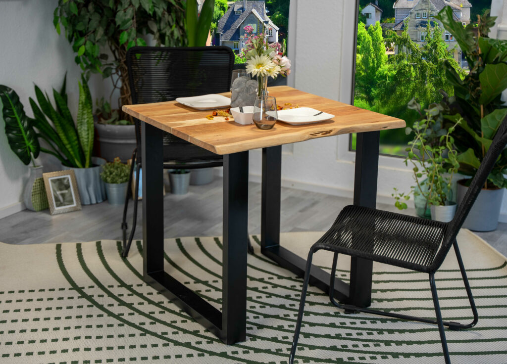 SAM_NEU-Esszimmer-Baumkante-Tische-Quinn-natur-schwarz-80-Esstisch_Quinn_07