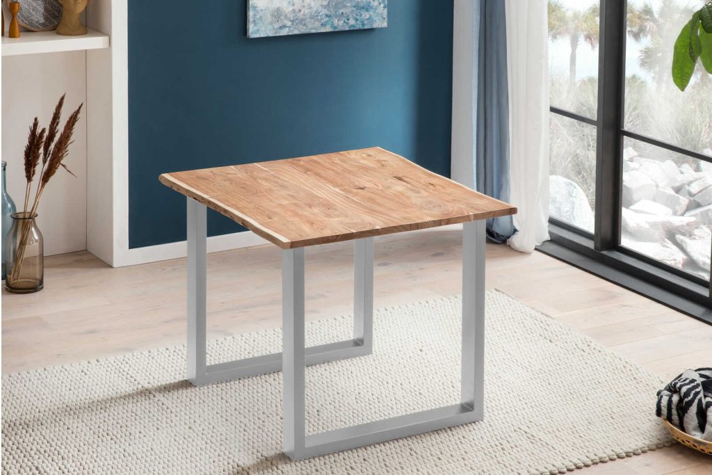 SAM_NEU-Esszimmer-Baumkante-Tische-Quinn-natur-silber-90-Esstisch_Quinn_01