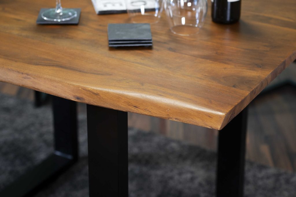 SAM_NEU-Esszimmer-Baumkante-Tische-Quinn-nussbaum-schwarz-120-Quinn_nussbaum_schwarz_120_05