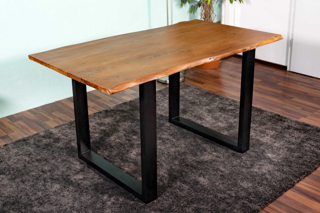SAM_NEU-Esszimmer-Baumkante-Tische-Quinn-nussbaum-schwarz-140-Quinn_nussbaum_schwarz_140_01