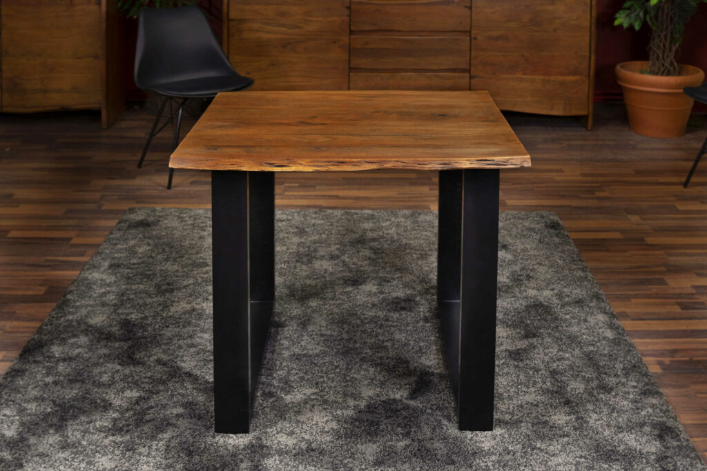 SAM_NEU-Esszimmer-Baumkante-Tische-Quinn-nussbaum-schwarz-80-Esstisch_Quinn_nussbaum_05