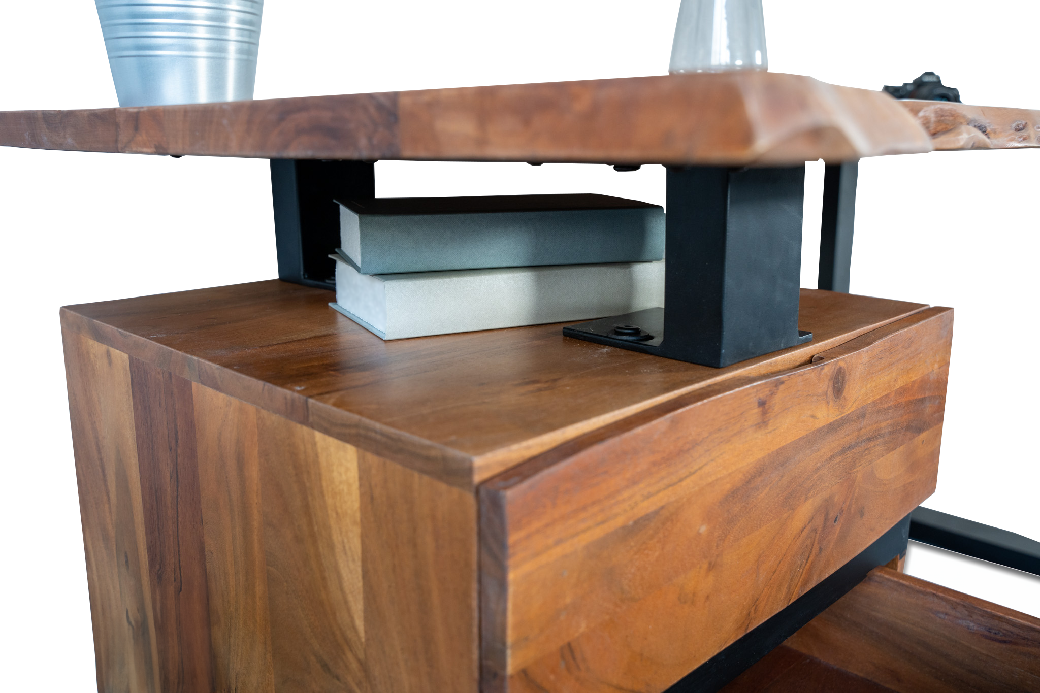 SAM_NEU-Esszimmer-Baumkante-Tische-Schreibtisch_Nara-nuss-BKT_Nara_nuss_05-69