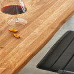 SAM_NEU-Esszimmer-Baumkante-Tische-Seattle_Serra-schwarz-90-Seattle_schwarz_09