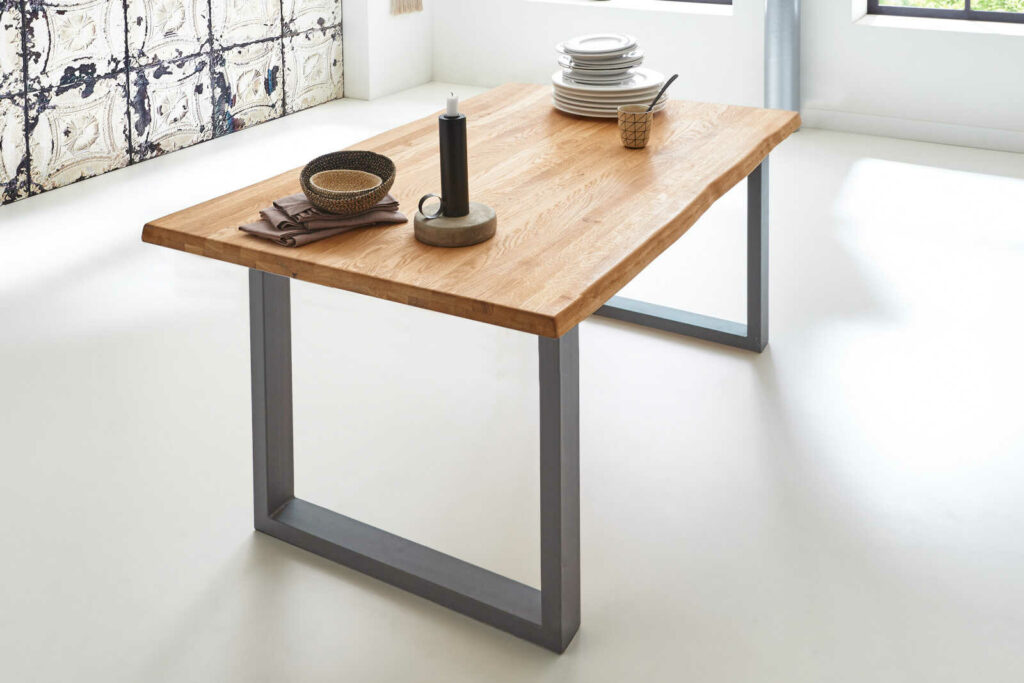SAM_NEU-Esszimmer-Baumkante-Tische-Seattle_Serra-silber-80-Seattle_silber_04