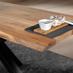 SAM_NEU-Esszimmer-Baumkante-Tische-Tim-natur-300-BKT_Tim_natur_04