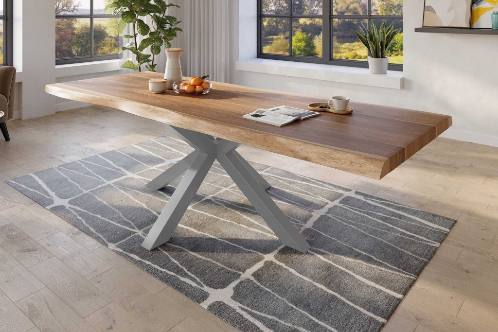 SAM_NEU-Esszimmer-Baumkante-Tische-Titan-Natur-Spider-Silber-320×120-ML_Titan_320x120_natur_Spider_silber_02