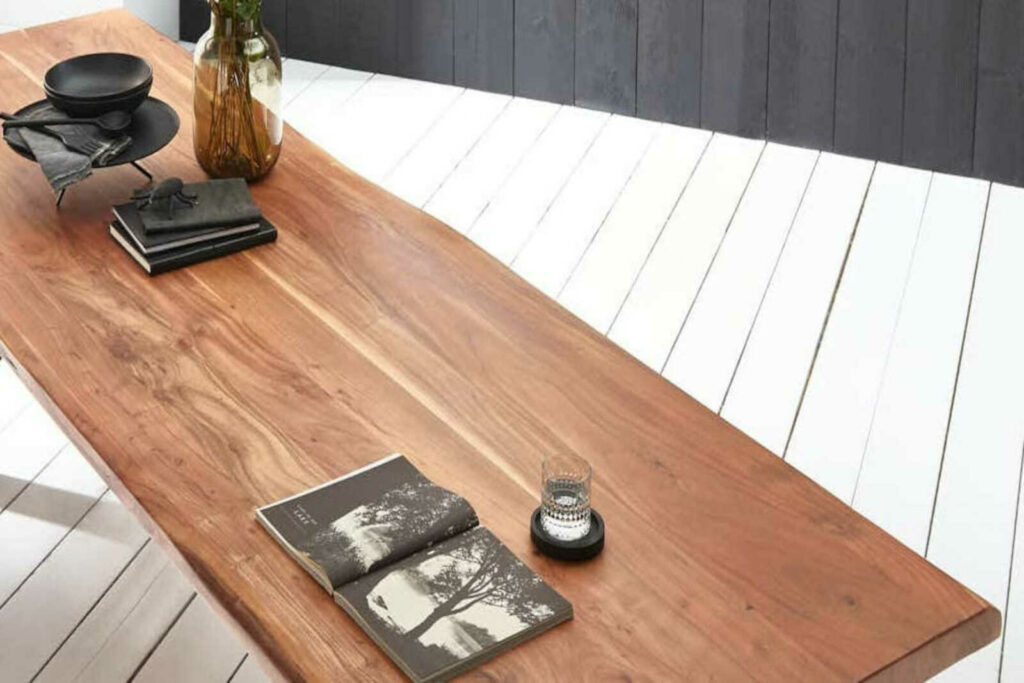 SAM_NEU-Esszimmer-Baumkante-Tische-Valin-Naturfarben-silber-220-Valin_220_natur_silber_05