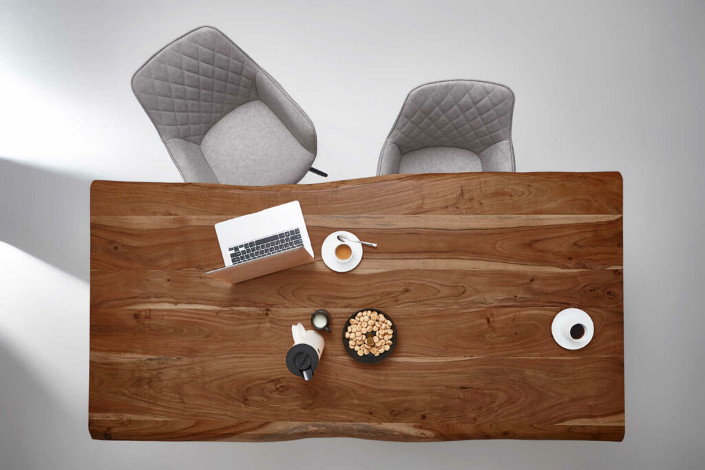 SAM_NEU-Esszimmer-Baumkante-Tischgruppen-Noah-nurParzivo_Stuehle_7tlg-140cm-nussbaum-schwarzeBeine-TG_Noah_weildleder_140_04