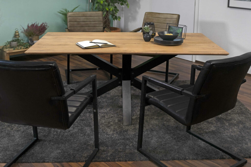 SAM_NEU-Esszimmer-Esszimmertische-Abby_Schweizerkante-160_Spider-Abby_Spider_160_09
