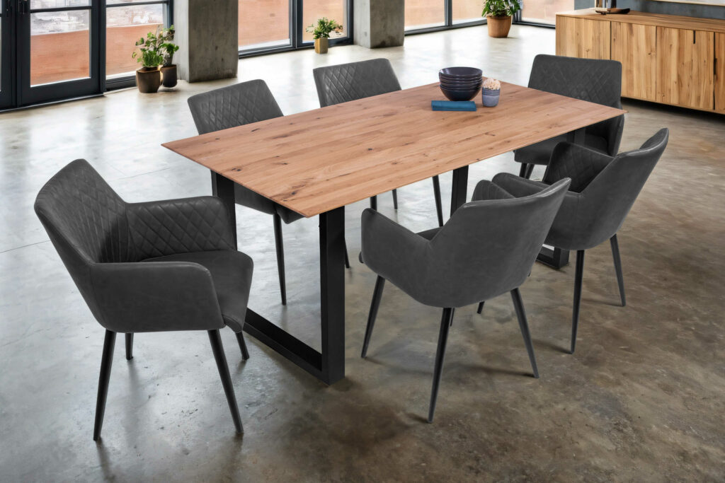 SAM_NEU-Esszimmer-Esszimmertische-Lotte-Baumkantentische.de-200-BKT_SKante_Lotte_eiche_200_schwarz_02