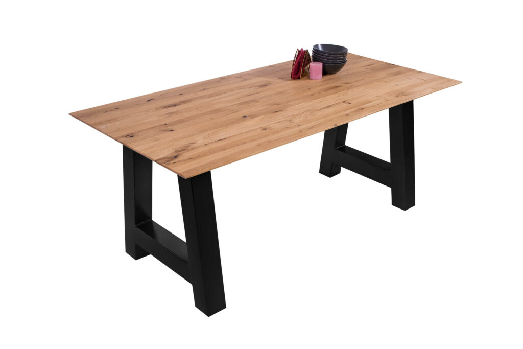 SAM_NEU-Esszimmer-Esszimmertische-Lotte-Baumkantentische.de-200-Tisch_lotte_200x100_eiche_a_schwarz_neu_06