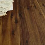 SAM_NEU-Tischgruppen-Quintus-Nussbaum_Schwarz-220-Bild_04